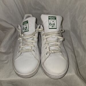 Adidas Stan smith Youth Size 6 Or Womans 6